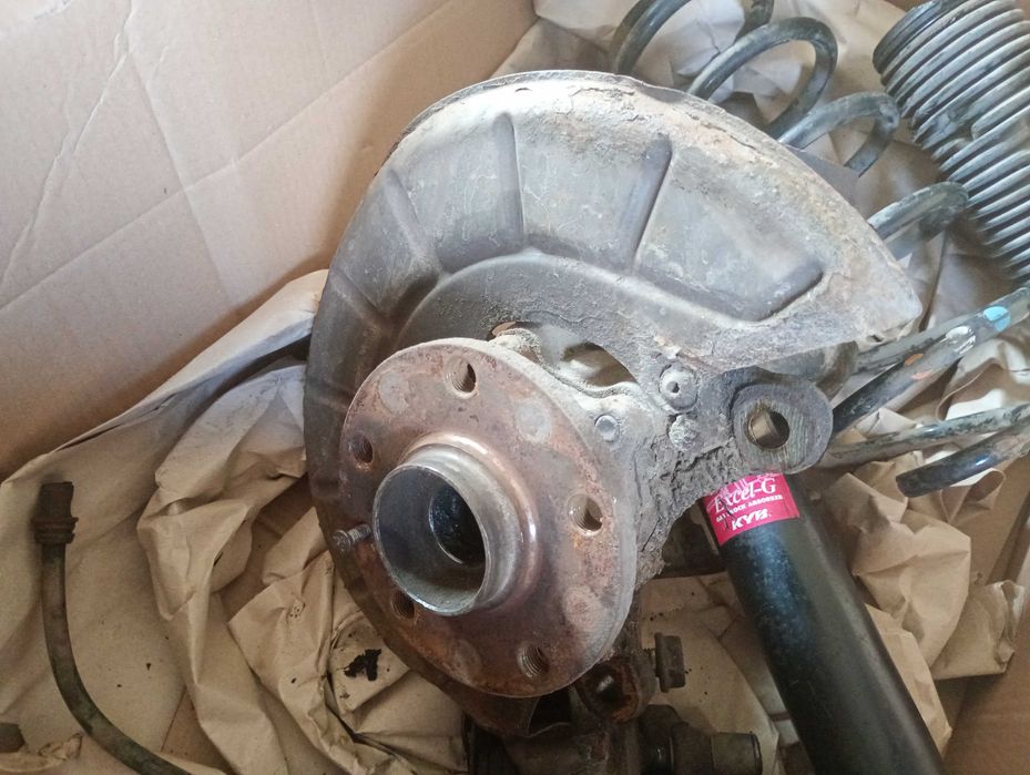 Стойки на wv caddy