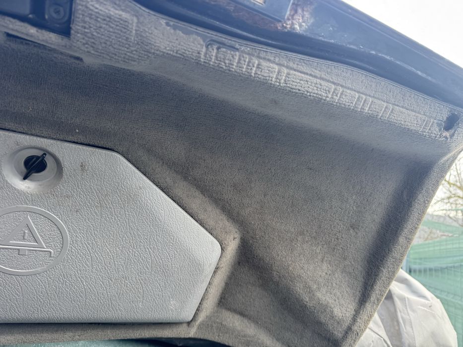 Welurowy bagażnik BMW E32 rarytas