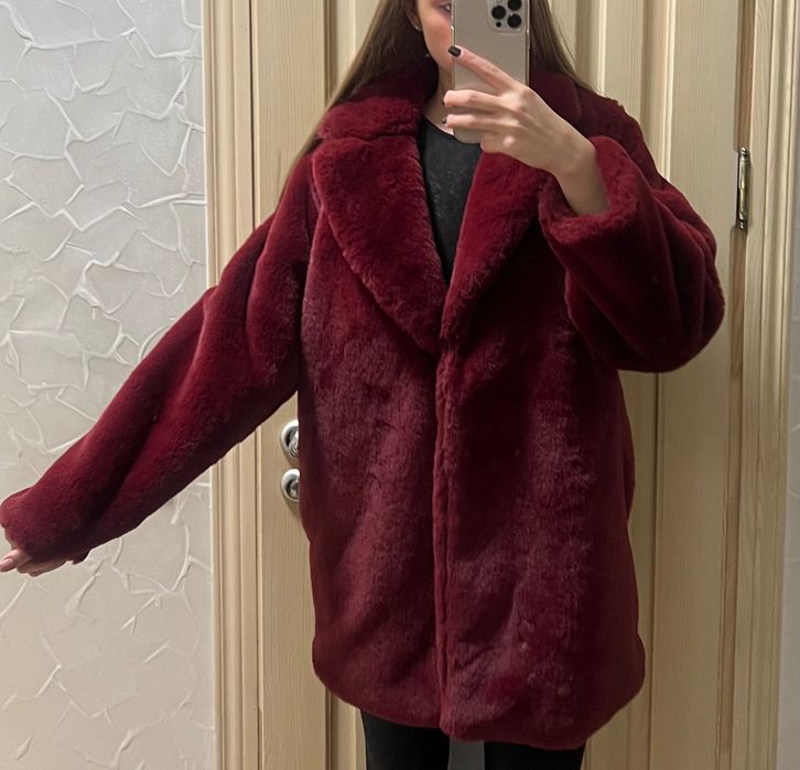 Шуба бордова S.Oliver