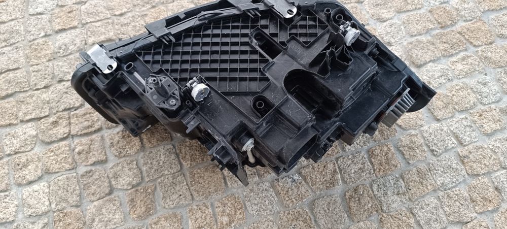 Farol BMW G30 G31 full Led