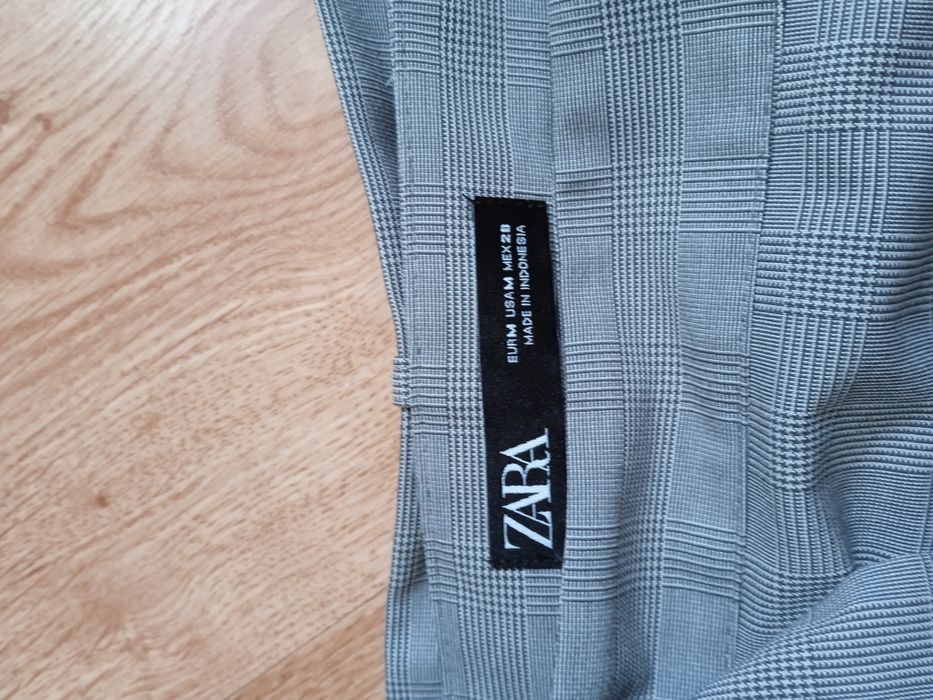Спідниця.    Zara