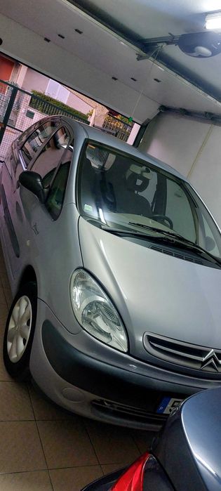 Bem estimado, chapa , bancos , interior , motor ,exterior , Ar , fecho central , vidros e espelhos eletricos , radio , foto 3