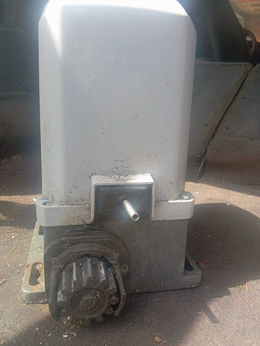 Motor proteção com autonomia de abertura para 2 toneladas