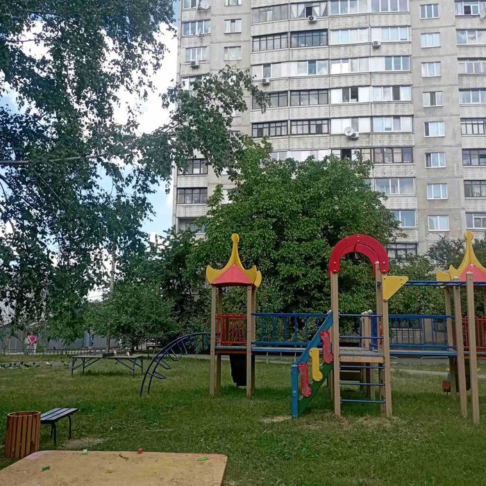 Продам 2 к.квартиру Холодная Гора (405129)