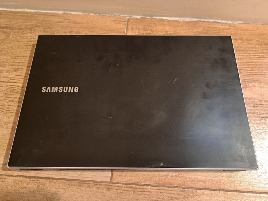 Laptop Samsung NP300