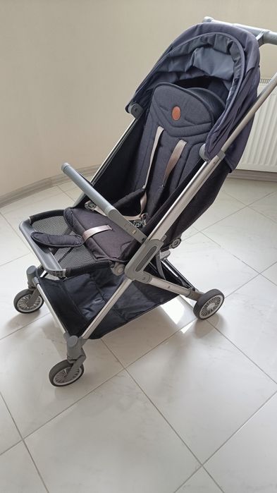 Легкая прогулочная коляска Babyzz Prime