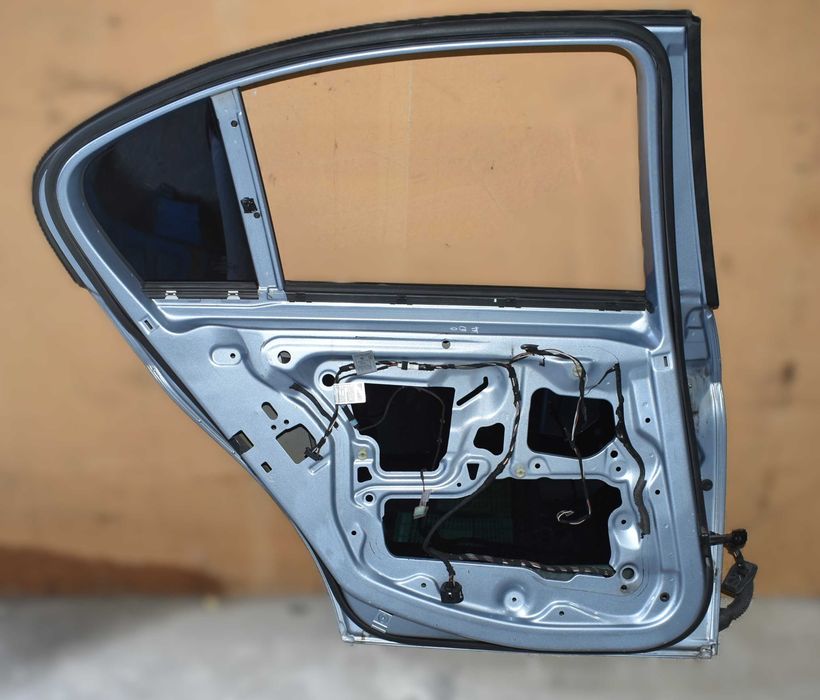 Porta bmw E90 traseira esquerda