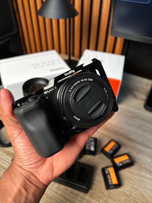 Sony ZV-E10 + Tamron 17-70 F2.8 + Kit Completo