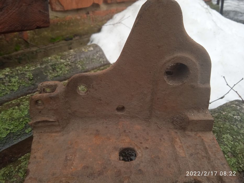 Лижі  до  косарки двох видів .