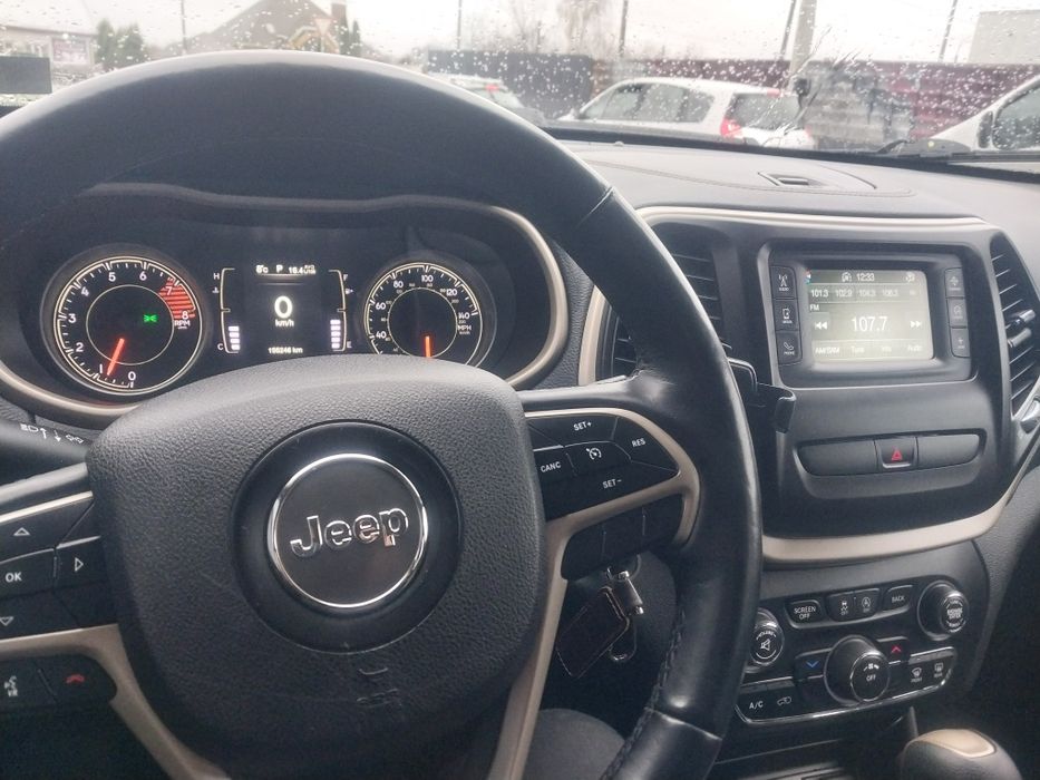 Jeep cherokee 3.2 , 4×4