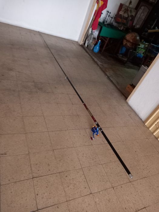 Cana de pesca Albatroz com carreto Novo.
