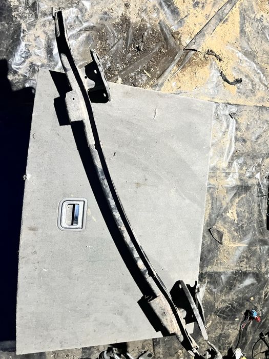 Belka tylna zderzaka do BMW E87 E81 wzmocnienie pod hak