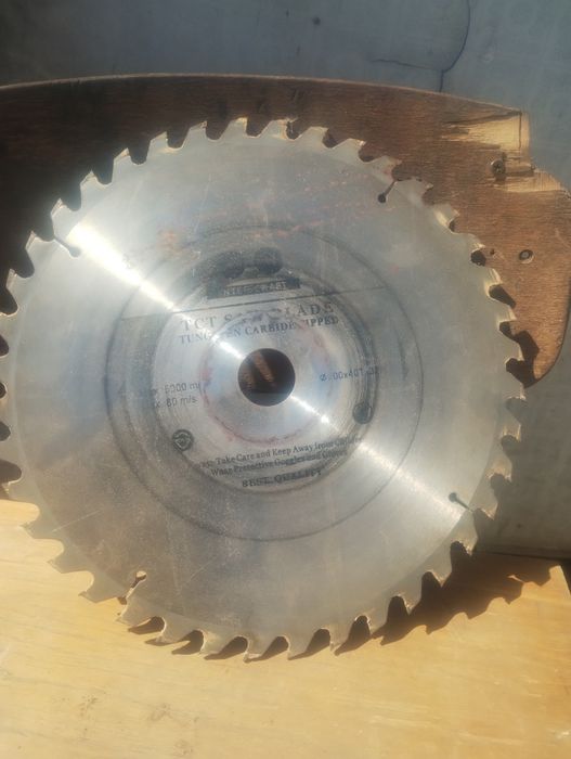 Продам фрезы по дереву