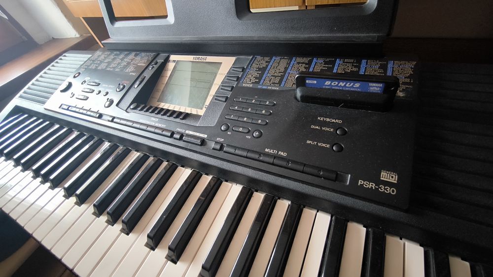 Keyboard Yamaha PSR-330