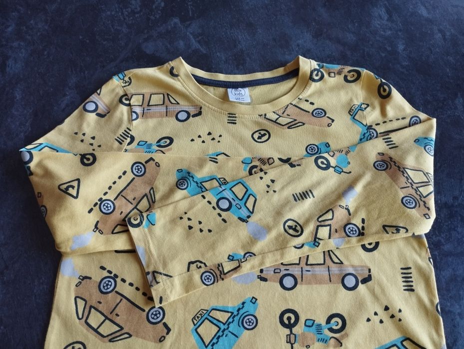 T-shirt m/comp. T8/9 ótimo estado Little Kids