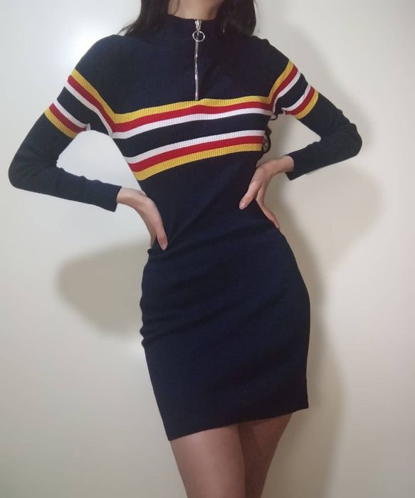 Стильна жіноча сукня