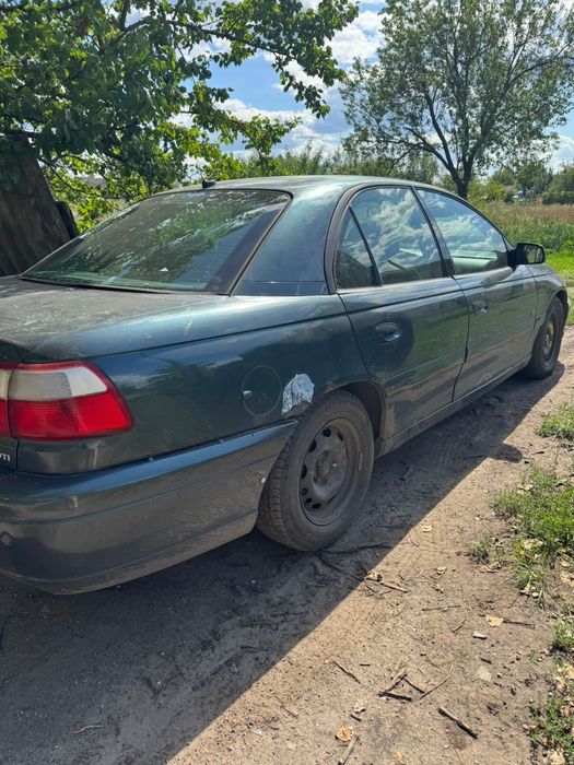 Opel omega.