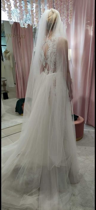 Suknia ślubna koronkowa rybka