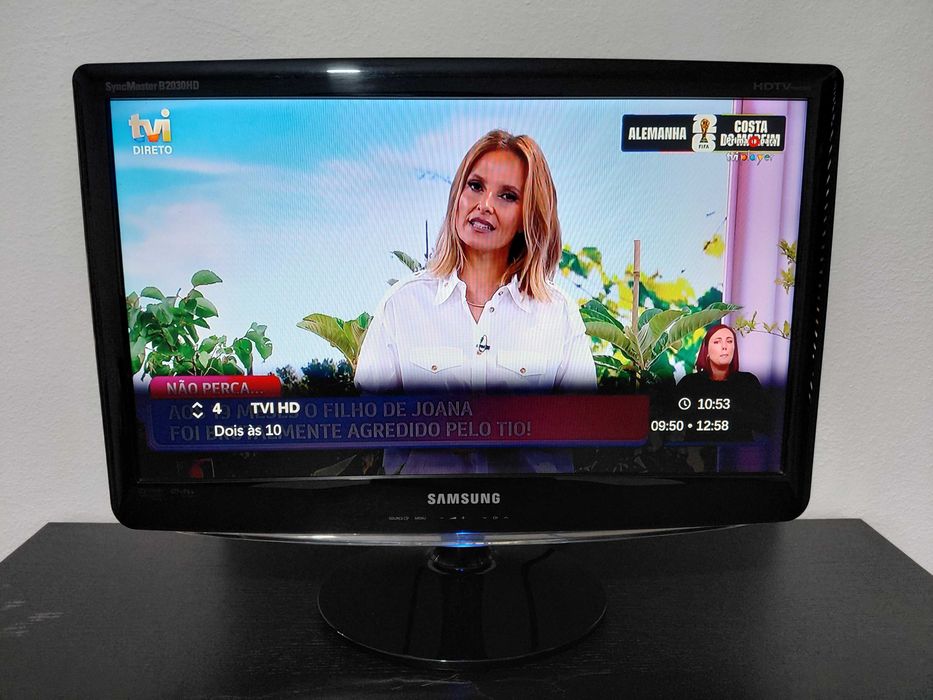 TV Samsung  a funcionar perfeitamente