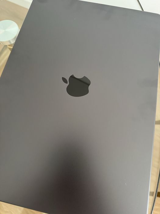 MacBook Pro/M3 Pro/16”/36GB/500 GB SSD