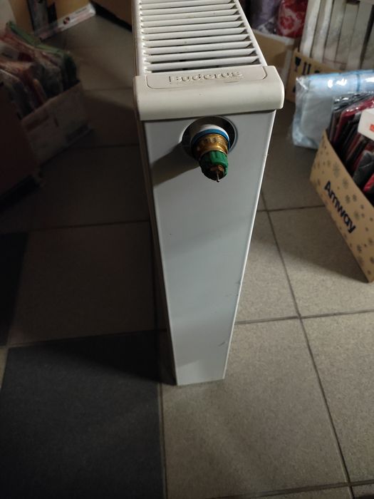 Grzejnik 80 x 60 biały Buderus
