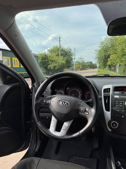 Продам kia ceed 2009