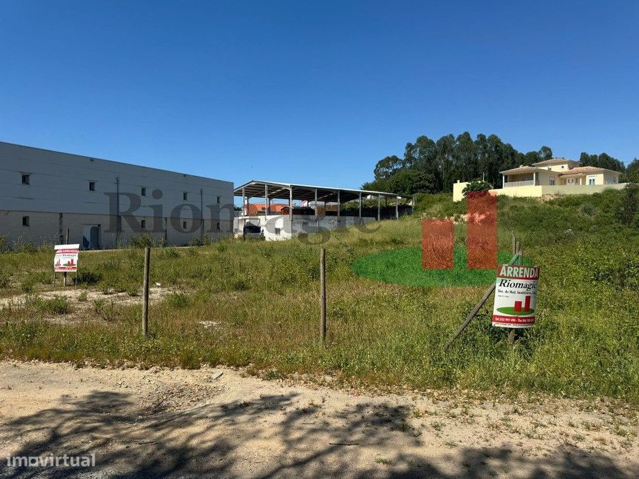 Lote Urbano em Rio Maior***RIOMAGIC***