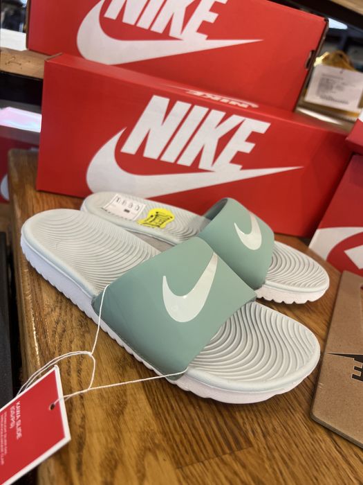 Підліткові шльопанці Nike kawa slide (gs/ps) (FJ8812-001)