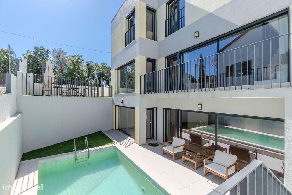 Moradia T3 com Piscina - Foros de Amora
