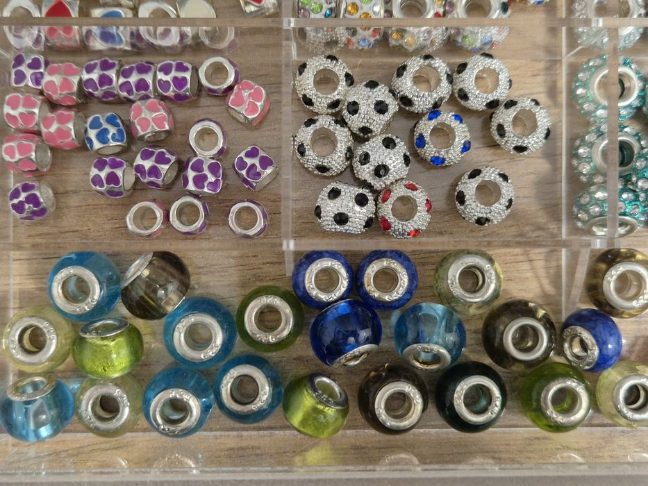 Charms zawieszka 300 szt.