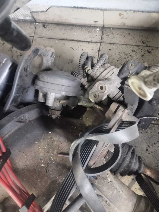 Motor e caixa Ford XR3I