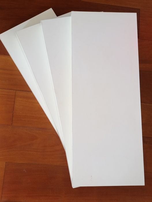 4 prateleiras brancas com fixação