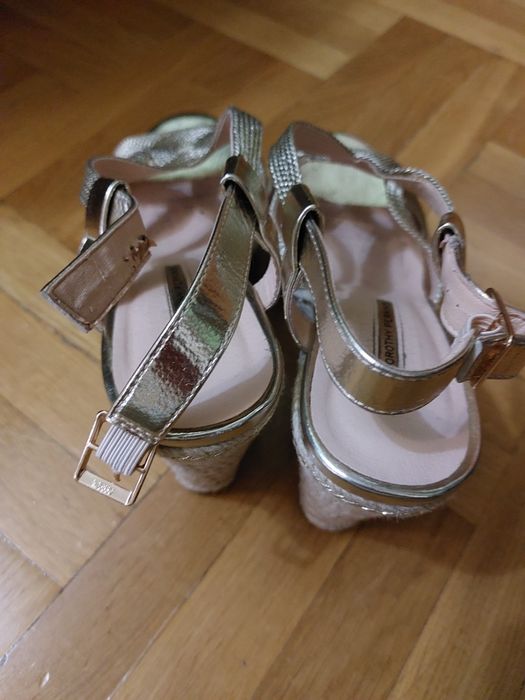 39 розмір золоті босоніжки