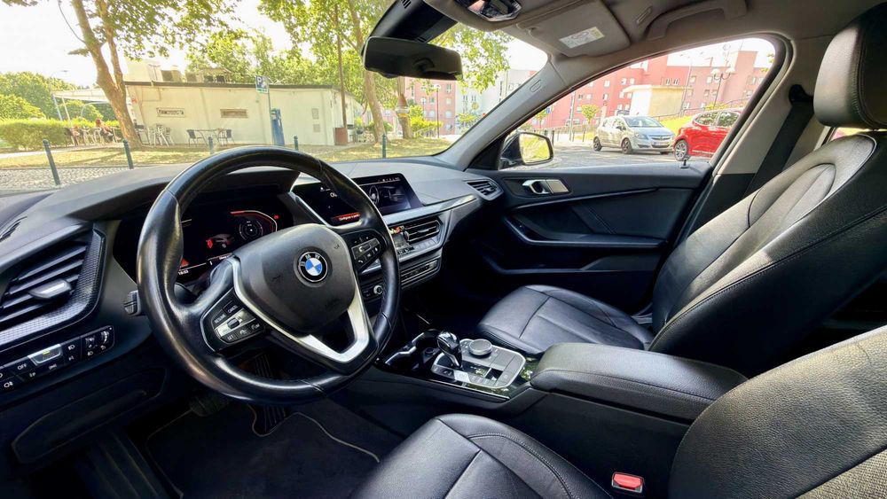 Vendo troco Bmw 116d AUTO Luxury Line - Diesel - Vários Extras
