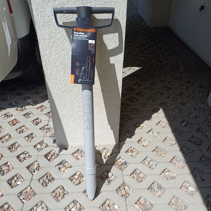 Sadzarka do cebul firmy fiskars