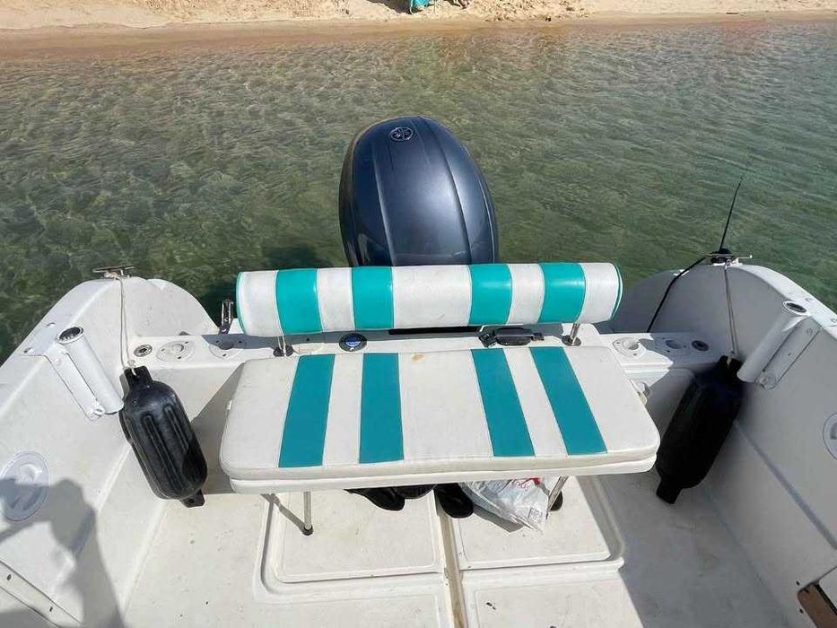 Vende-se Barco Orca 6,50 mt