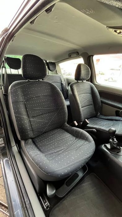 Renault Clio 5 lugares
