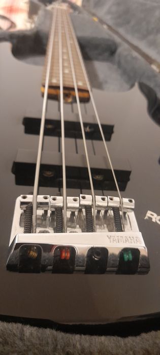Gitara bass basowa 4 strunowa yamaha BB N4 1996r futerał kabel pasek