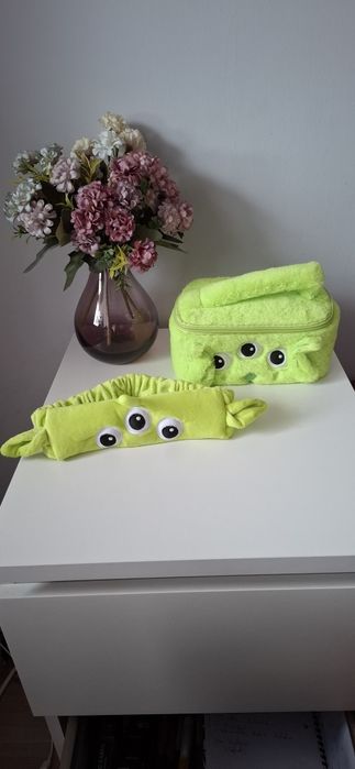 Makeup revolution toy story kosmetyczka i opaska na włosy