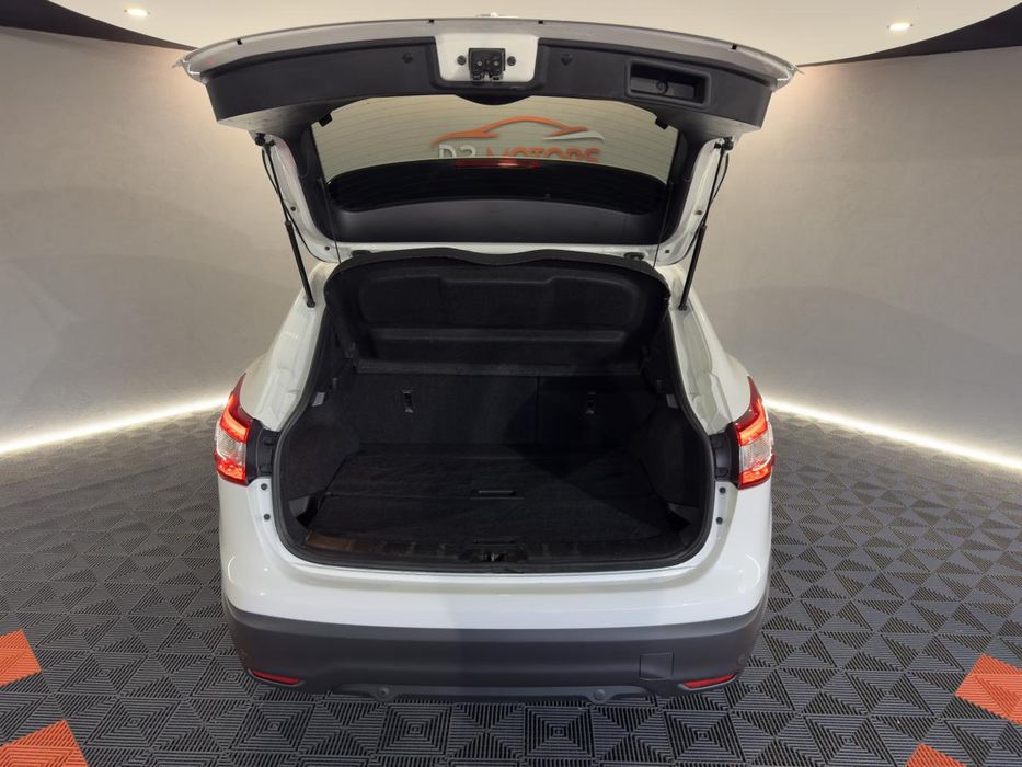 Nissan Qashqai 1.5 dCi N-Connecta
