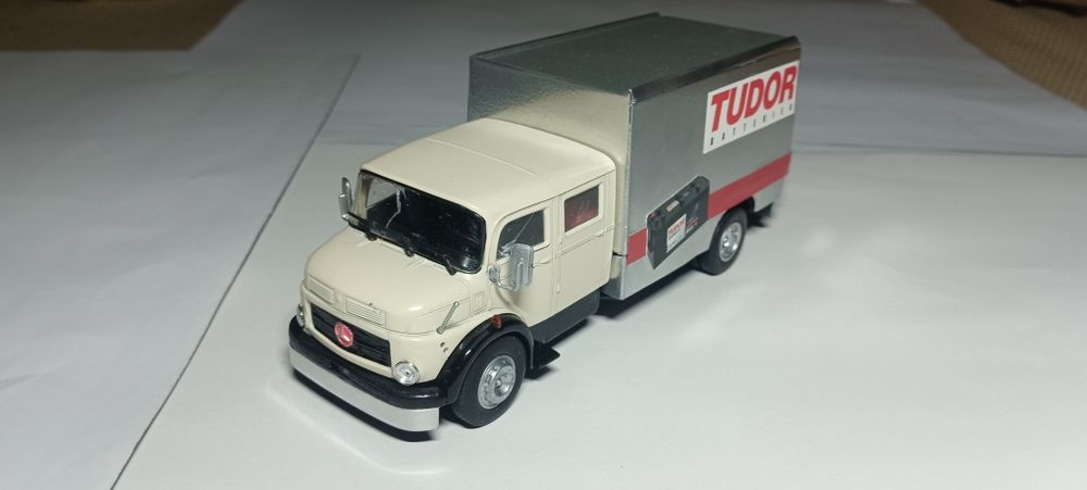Camiões escala 1/43 lote
