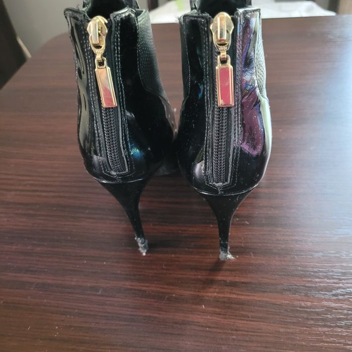 Sprzedam botki kazar