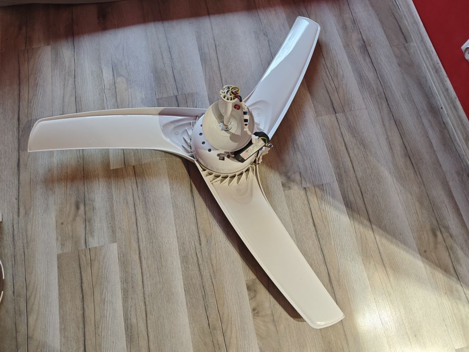 Wentylator , lampa