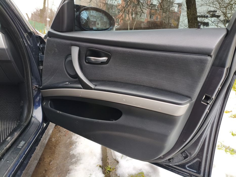 Продам BMW 330d e91