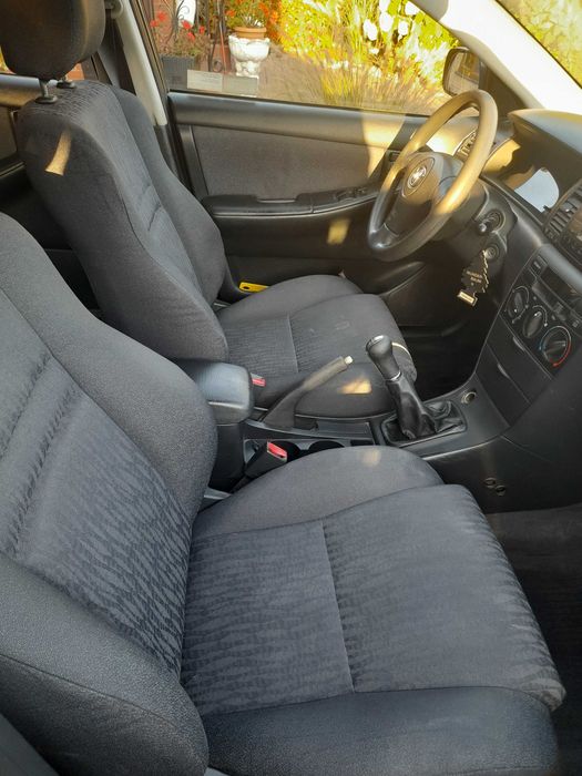 TOYOTA COROLLA 1,6 benzyna 2002
