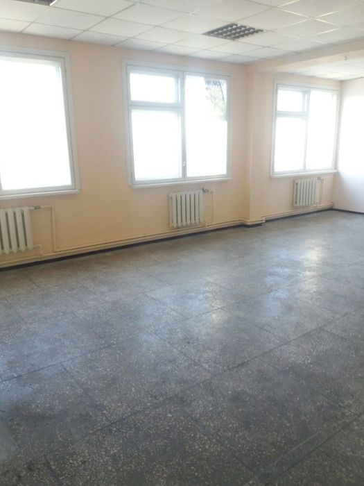 Оренда офісів та приміщень 20-400 м², м. Масельського, вул. Єнакіївська, 8