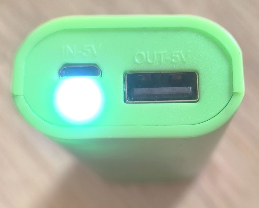 PowerBank 5800 mAh litowo jonowe ogniwa 2x LG