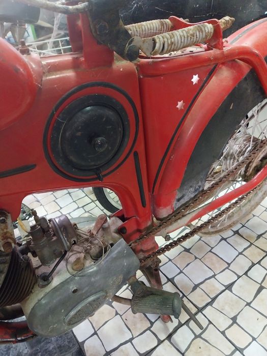 Famel satélite antiga