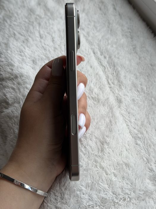 Продам iPhone 16 Pro Max 256 gb