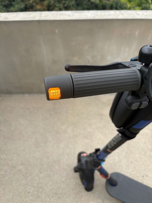 Vendo trotinete elétrica Xiaomi muito pouco usada e em excelente estado